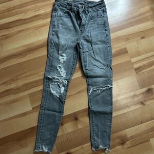American Eagle Outfitters Gray Distressed Skinny Jeans